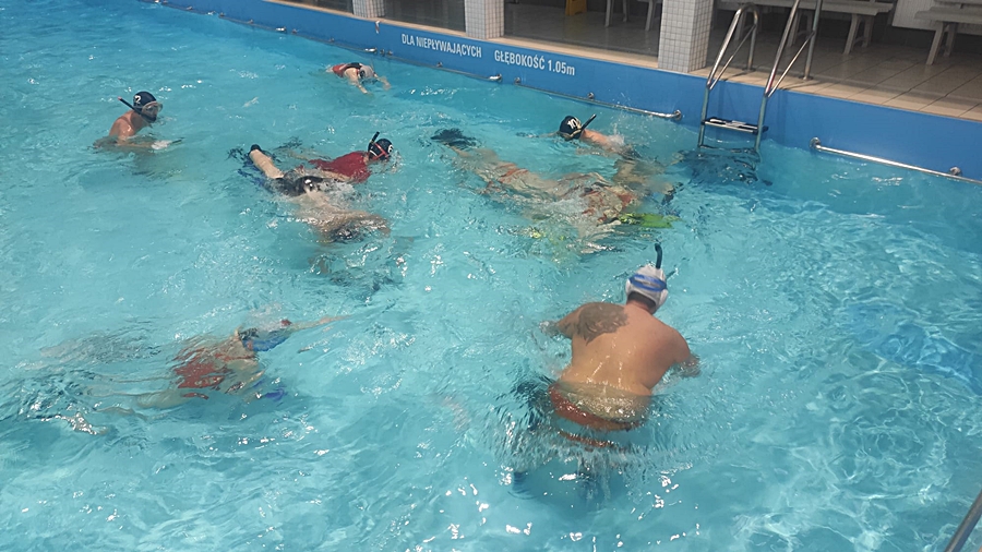 Hokej pod wodą Walenie Siemianowice Śląskie Trening 5 XI 2022. Koniec Walenia czyli Amatorska Liga Hokeja Pod Wodą